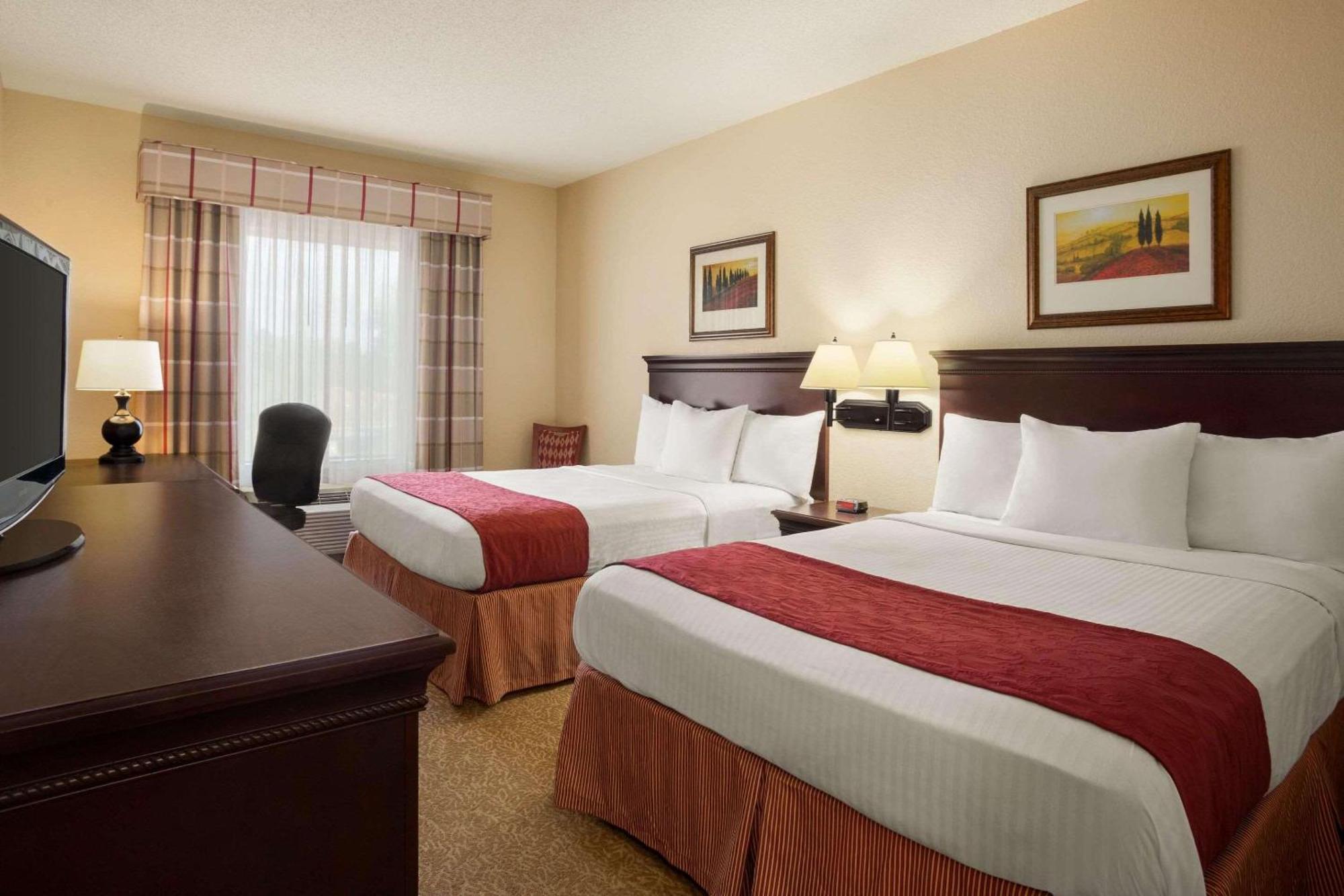 Country & By Radisson, Albany, Ga 3*